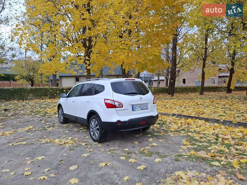 Позашляховик / Кросовер Nissan Qashqai+2 2011 в Луцьку