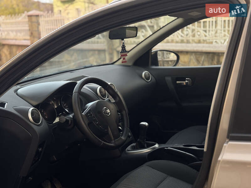 Внедорожник / Кроссовер Nissan Qashqai+2 2010 в Надворной фото 19 Внедорожник / Кроссовер Nissan Qashqai+2 2010 в Надворной