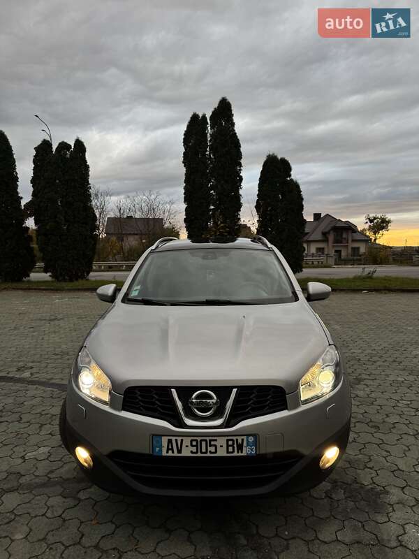 Внедорожник / Кроссовер Nissan Qashqai+2 2011 в Дубно фото 4 Внедорожник / Кроссовер Nissan Qashqai+2 2011 в Дубно