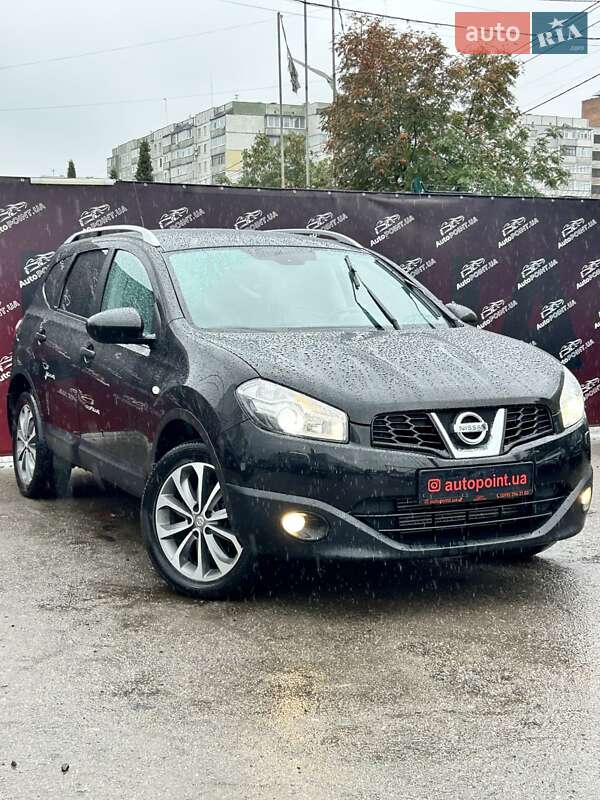 Nissan Qashqai+2 2010
