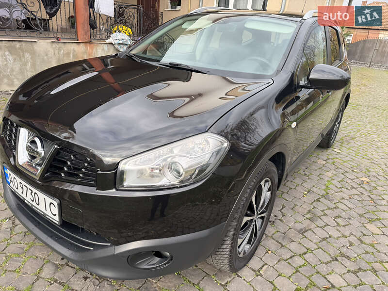 Позашляховик / Кросовер Nissan Qashqai+2 2012 в Ужгороді фото 3 Позашляховик / Кросовер Nissan Qashqai+2 2012 в Ужгороді