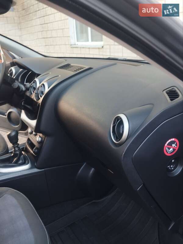 Внедорожник / Кроссовер Nissan Qashqai+2 2011 в Бершади фото 15 Внедорожник / Кроссовер Nissan Qashqai+2 2011 в Бершади