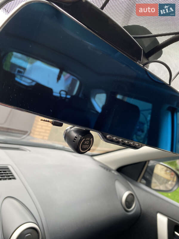 Внедорожник / Кроссовер Nissan Qashqai+2 2013 в Чернигове фото 39 Внедорожник / Кроссовер Nissan Qashqai+2 2013 в Чернигове