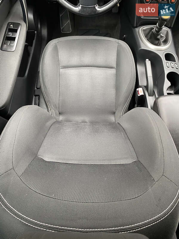 Внедорожник / Кроссовер Nissan Qashqai+2 2013 в Чернигове фото 66 Внедорожник / Кроссовер Nissan Qashqai+2 2013 в Чернигове