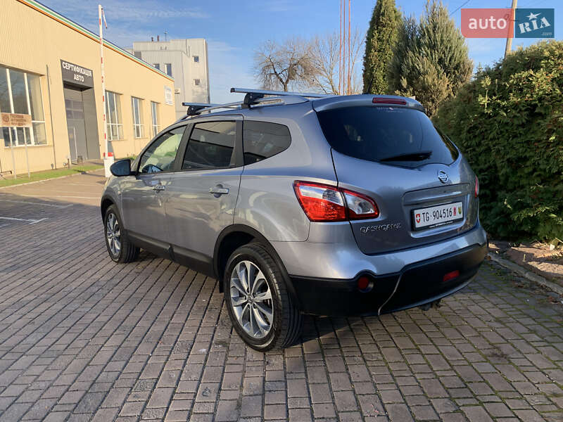 Внедорожник / Кроссовер Nissan Qashqai+2 2012 в Ровно