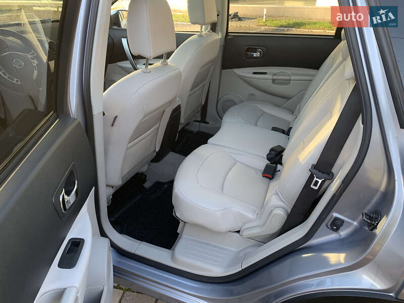 Внедорожник / Кроссовер Nissan Qashqai+2 2012 в Ровно