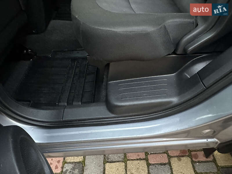 Внедорожник / Кроссовер Nissan Qashqai+2 2012 в Ровно фото 73 Внедорожник / Кроссовер Nissan Qashqai+2 2012 в Ровно