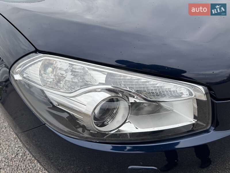 Внедорожник / Кроссовер Nissan Qashqai+2 2011 в Ровно фото 11 Внедорожник / Кроссовер Nissan Qashqai+2 2011 в Ровно