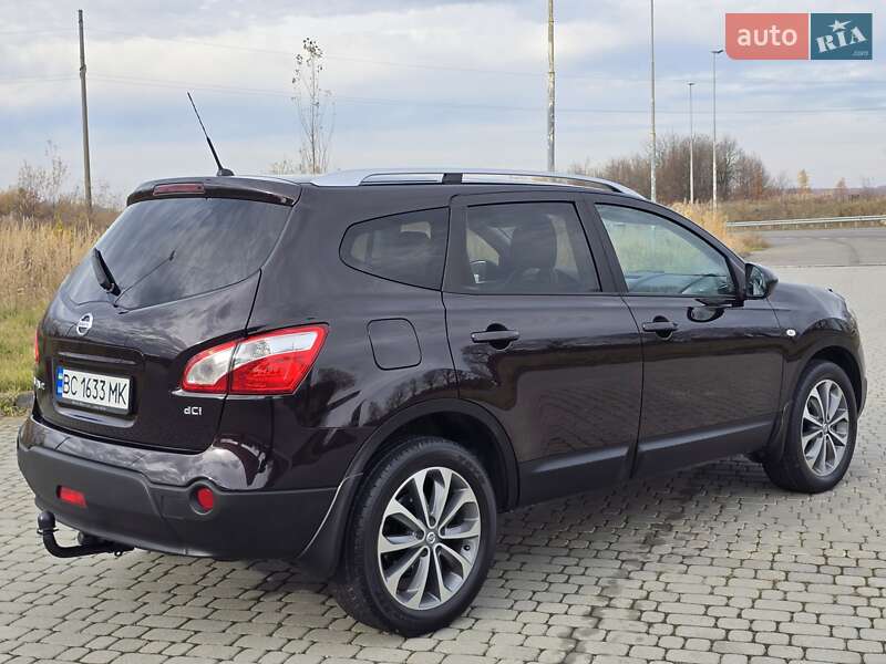 Внедорожник / Кроссовер Nissan Qashqai+2 2011 в Калуше
