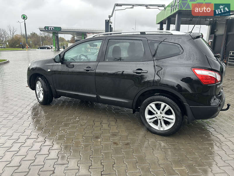 Позашляховик / Кросовер Nissan Qashqai+2 2011 в Луцьку