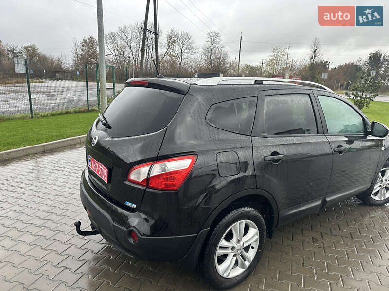 Позашляховик / Кросовер Nissan Qashqai+2 2011 в Луцьку