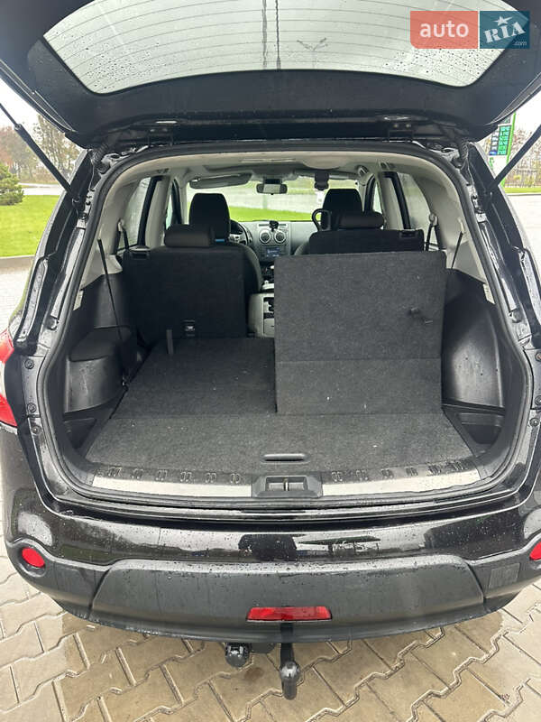 Позашляховик / Кросовер Nissan Qashqai+2 2011 в Луцьку