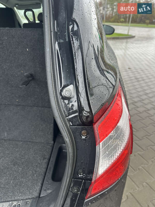 Позашляховик / Кросовер Nissan Qashqai+2 2011 в Луцьку