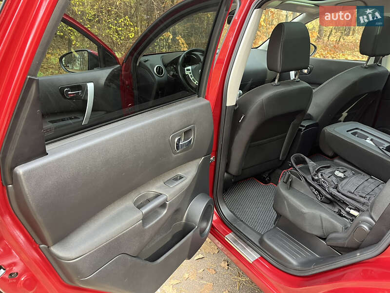 Внедорожник / Кроссовер Nissan Qashqai+2 2012 в Житомире