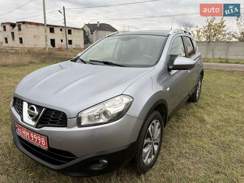 Внедорожник / Кроссовер Nissan Qashqai+2 2010 в Харькове