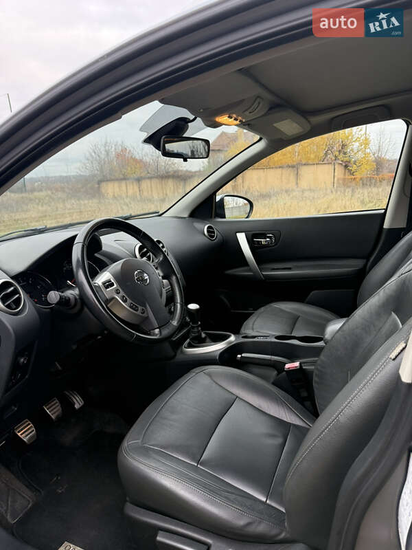 Внедорожник / Кроссовер Nissan Qashqai+2 2010 в Харькове
