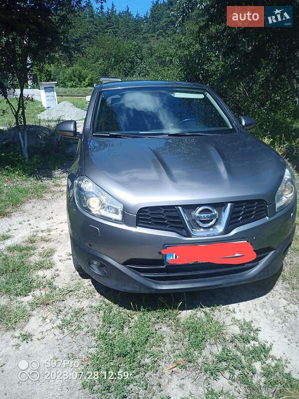 Позашляховик / Кросовер Nissan Qashqai+2 2013 в Києві