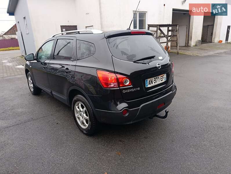 Позашляховик / Кросовер Nissan Qashqai+2 2010 в Звягелі