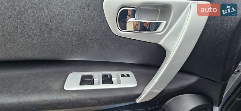 Внедорожник / Кроссовер Nissan Qashqai+2 2013 в Киеве фото 7 Внедорожник / Кроссовер Nissan Qashqai+2 2013 в Киеве