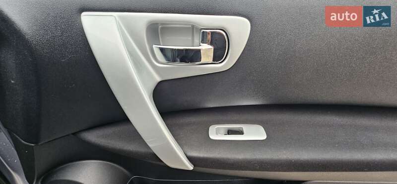 Внедорожник / Кроссовер Nissan Qashqai+2 2013 в Киеве фото 25 Внедорожник / Кроссовер Nissan Qashqai+2 2013 в Киеве