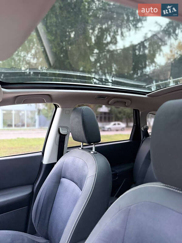 Позашляховик / Кросовер Nissan Qashqai+2 2010 в Сумах фото 12 Позашляховик / Кросовер Nissan Qashqai+2 2010 в Сумах