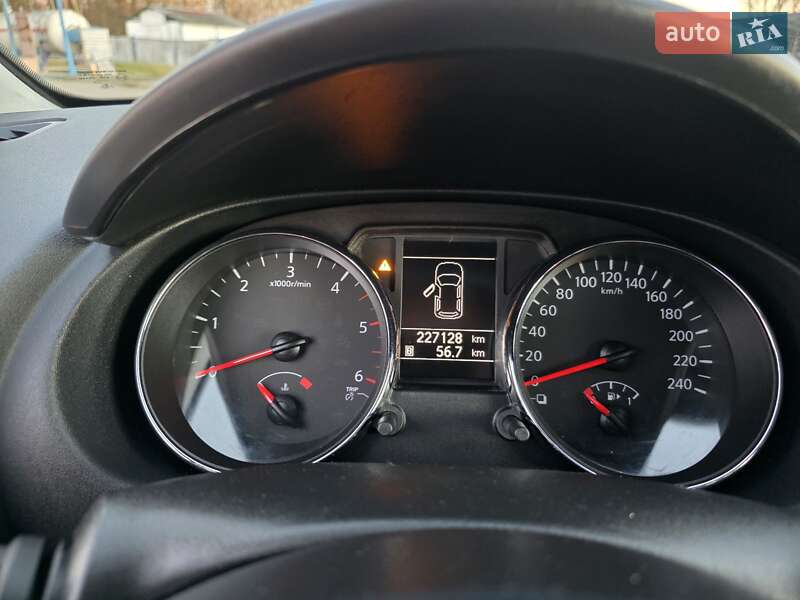 Внедорожник / Кроссовер Nissan Qashqai+2 2011 в Калуше фото 28 Внедорожник / Кроссовер Nissan Qashqai+2 2011 в Калуше