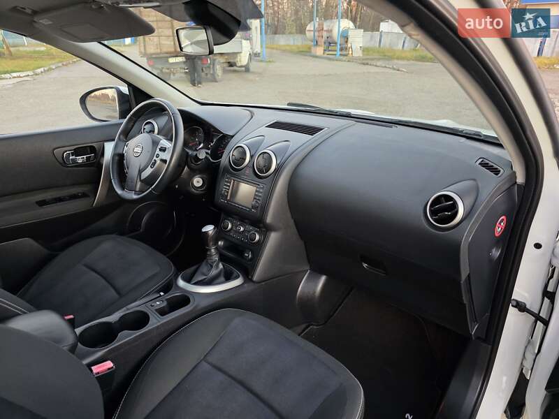 Внедорожник / Кроссовер Nissan Qashqai+2 2011 в Калуше фото 32 Внедорожник / Кроссовер Nissan Qashqai+2 2011 в Калуше