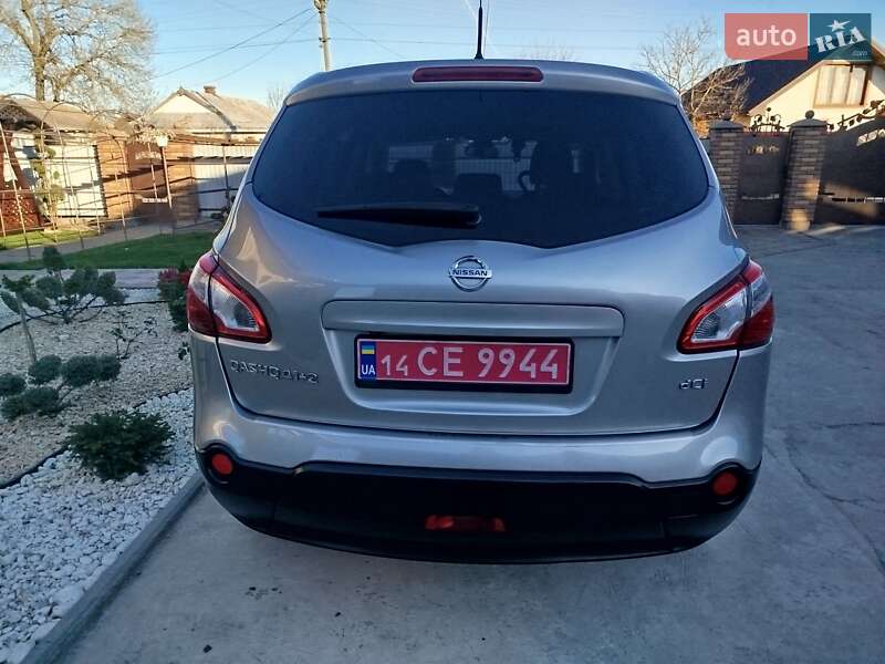 Позашляховик / Кросовер Nissan Qashqai+2 2011 в Тлумачі