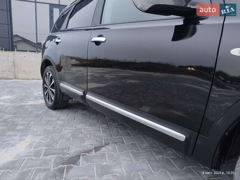 Позашляховик / Кросовер Nissan Qashqai+2 2012 в Тернополі