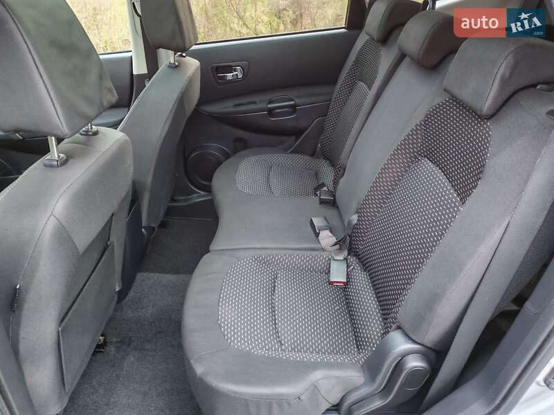 Позашляховик / Кросовер Nissan Qashqai+2 2009 в Стрию