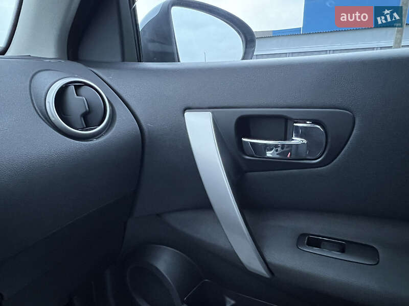 Внедорожник / Кроссовер Nissan Qashqai+2 2011 в Луцке