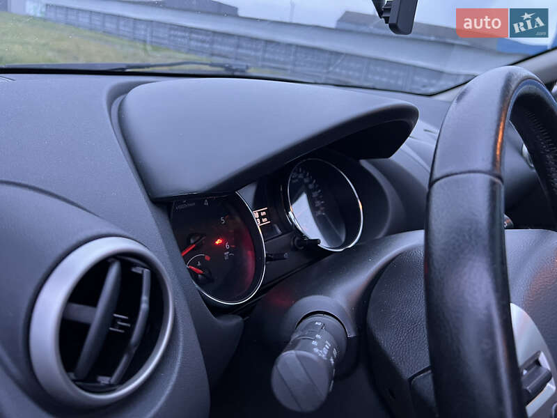 Внедорожник / Кроссовер Nissan Qashqai+2 2011 в Луцке