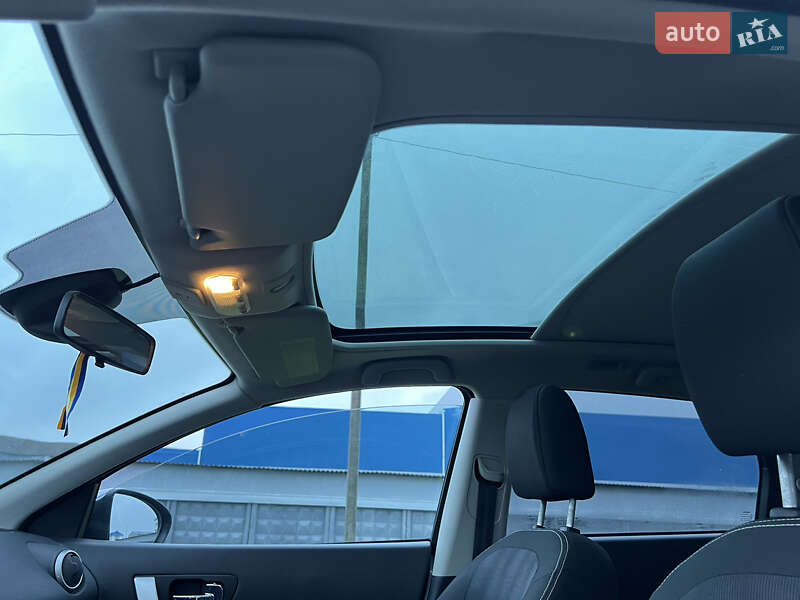 Внедорожник / Кроссовер Nissan Qashqai+2 2011 в Луцке