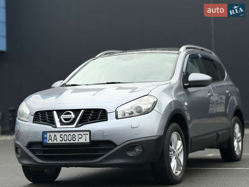 Внедорожник / Кроссовер Nissan Qashqai+2 2012 в Киеве