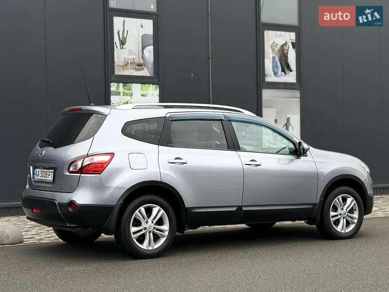 Внедорожник / Кроссовер Nissan Qashqai+2 2012 в Киеве