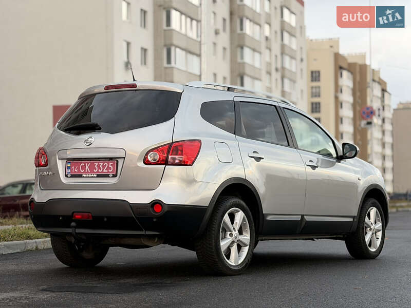 Позашляховик / Кросовер Nissan Qashqai+2 2010 в Вінниці