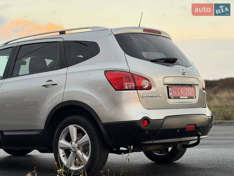 Позашляховик / Кросовер Nissan Qashqai+2 2010 в Вінниці