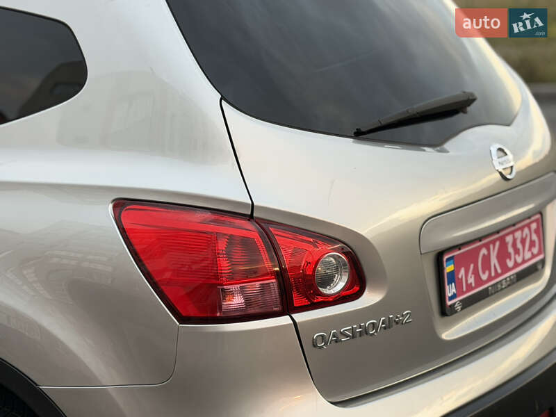 Позашляховик / Кросовер Nissan Qashqai+2 2010 в Вінниці