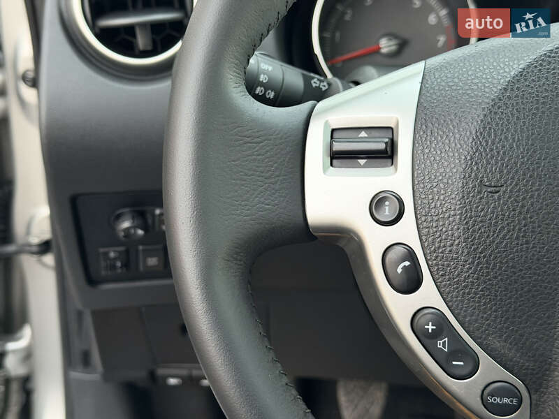 Позашляховик / Кросовер Nissan Qashqai+2 2010 в Вінниці