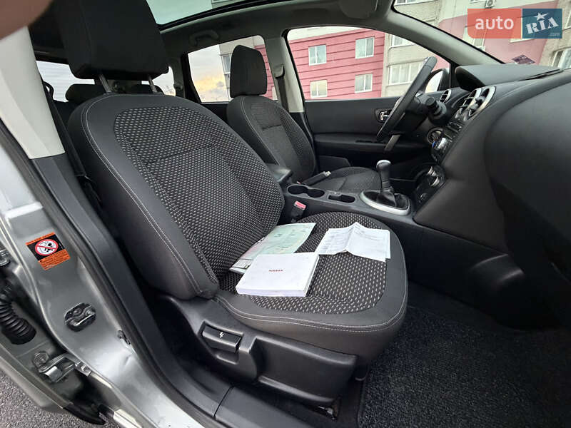 Позашляховик / Кросовер Nissan Qashqai+2 2010 в Вінниці