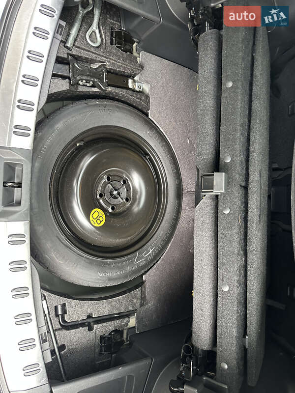 Позашляховик / Кросовер Nissan Qashqai+2 2011 в Києві