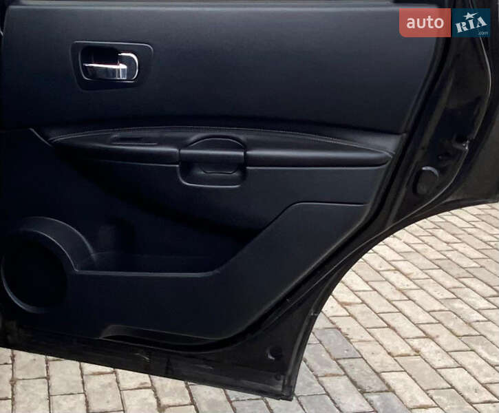 Внедорожник / Кроссовер Nissan Qashqai+2 2010 в Ровно фото 30 Внедорожник / Кроссовер Nissan Qashqai+2 2010 в Ровно