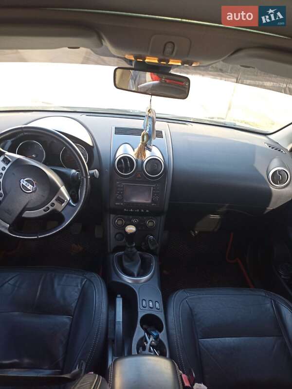 Внедорожник / Кроссовер Nissan Qashqai+2 2009 в Калиновке