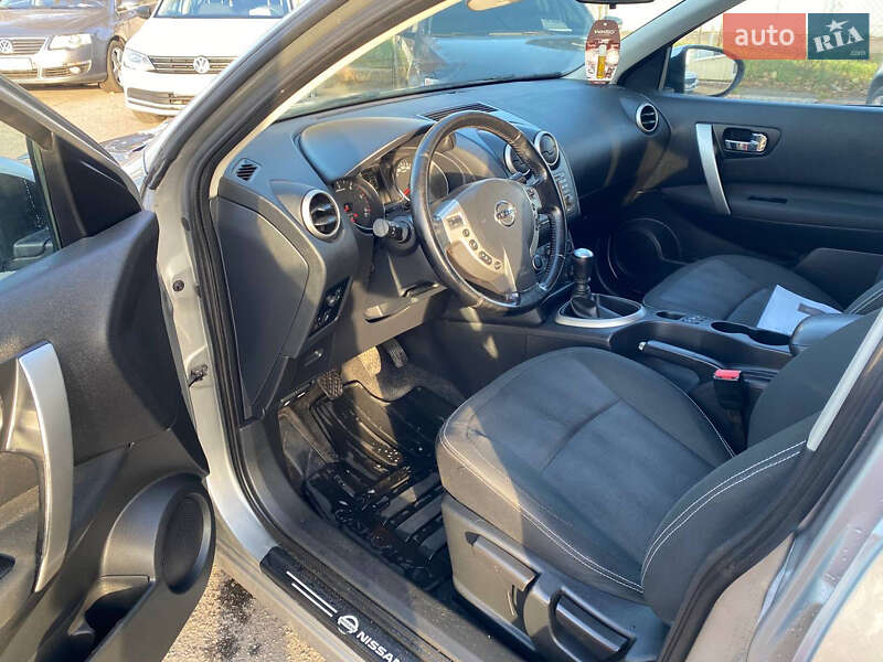 Внедорожник / Кроссовер Nissan Qashqai+2 2011 в Полтаве