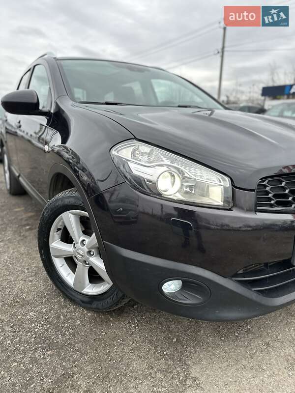 Внедорожник / Кроссовер Nissan Qashqai+2 2011 в Белогородке