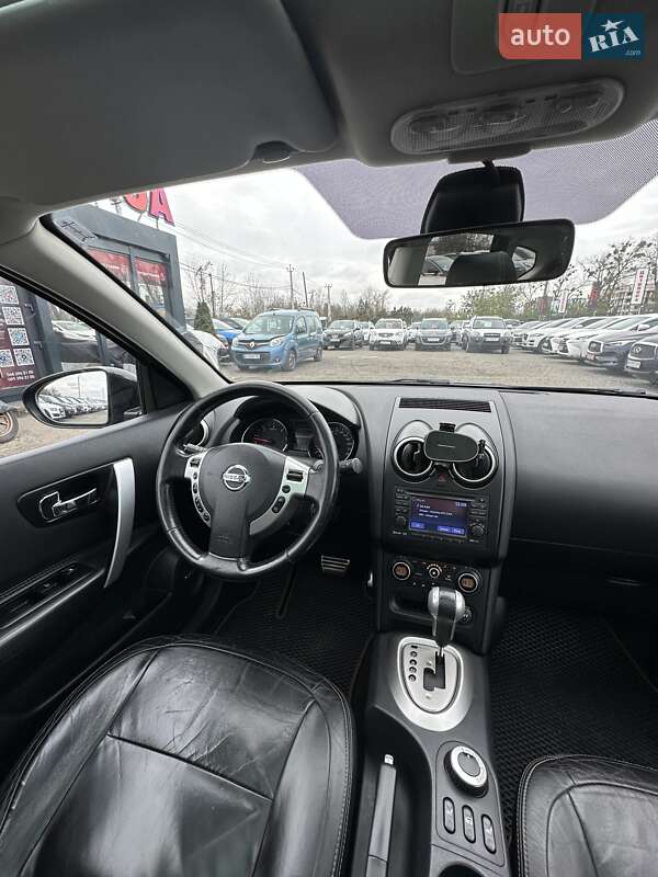 Внедорожник / Кроссовер Nissan Qashqai+2 2011 в Белогородке