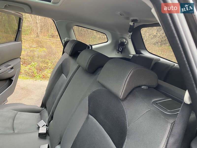 Внедорожник / Кроссовер Nissan Qashqai+2 2011 в Радивилове фото 31 Внедорожник / Кроссовер Nissan Qashqai+2 2011 в Радивилове