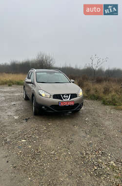 Внедорожник / Кроссовер Nissan Qashqai+2 2011 в Ивано-Франковске