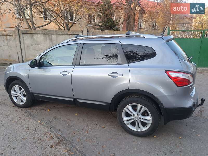 Внедорожник / Кроссовер Nissan Qashqai+2 2012 в Запорожье