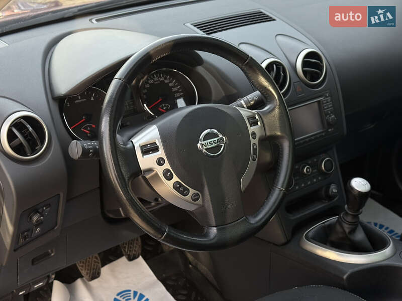 Внедорожник / Кроссовер Nissan Qashqai+2 2011 в Ивано-Франковске